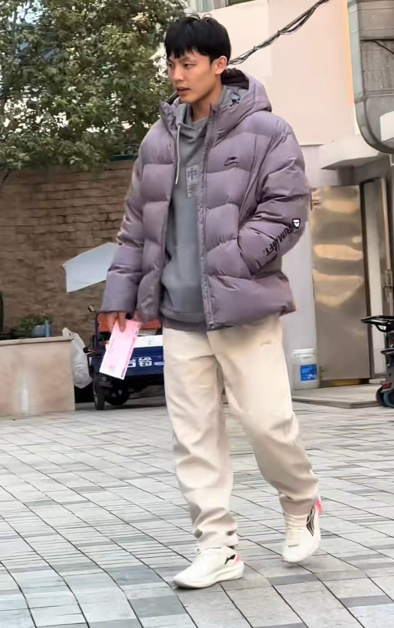 广东三将恢复迅速，麦考这次真的已拆掉护具，徐杰、奎因有望复出