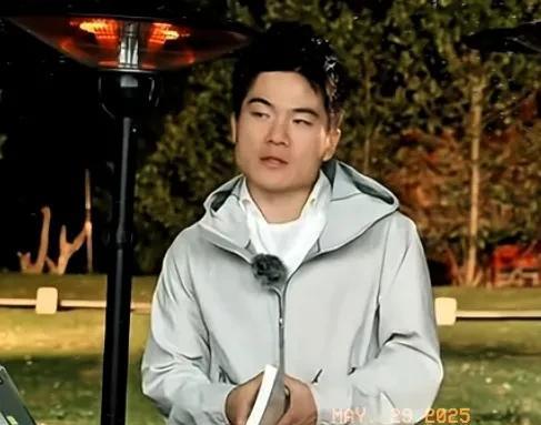 就拿网络上那些攻击董宇辉的言论来说，有调查显示，大部分这类攻击并没有实际根据。很