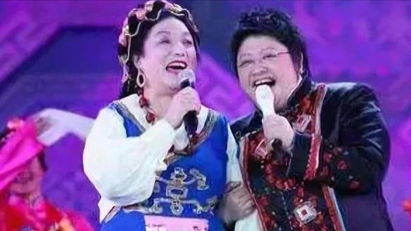 歌手韩红母亲去世，生前母女关系生疏，去世后不设灵堂不搞仪式