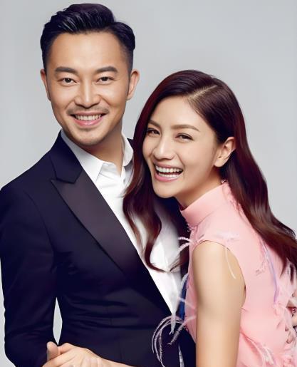#胡可回应安吉留长发# 面对儿子安吉留长发一事，妈妈胡可和爸爸沙溢接受采访，妈妈
