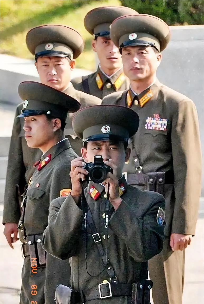 每一名军人的身上，都肩付着责任义务与使命。