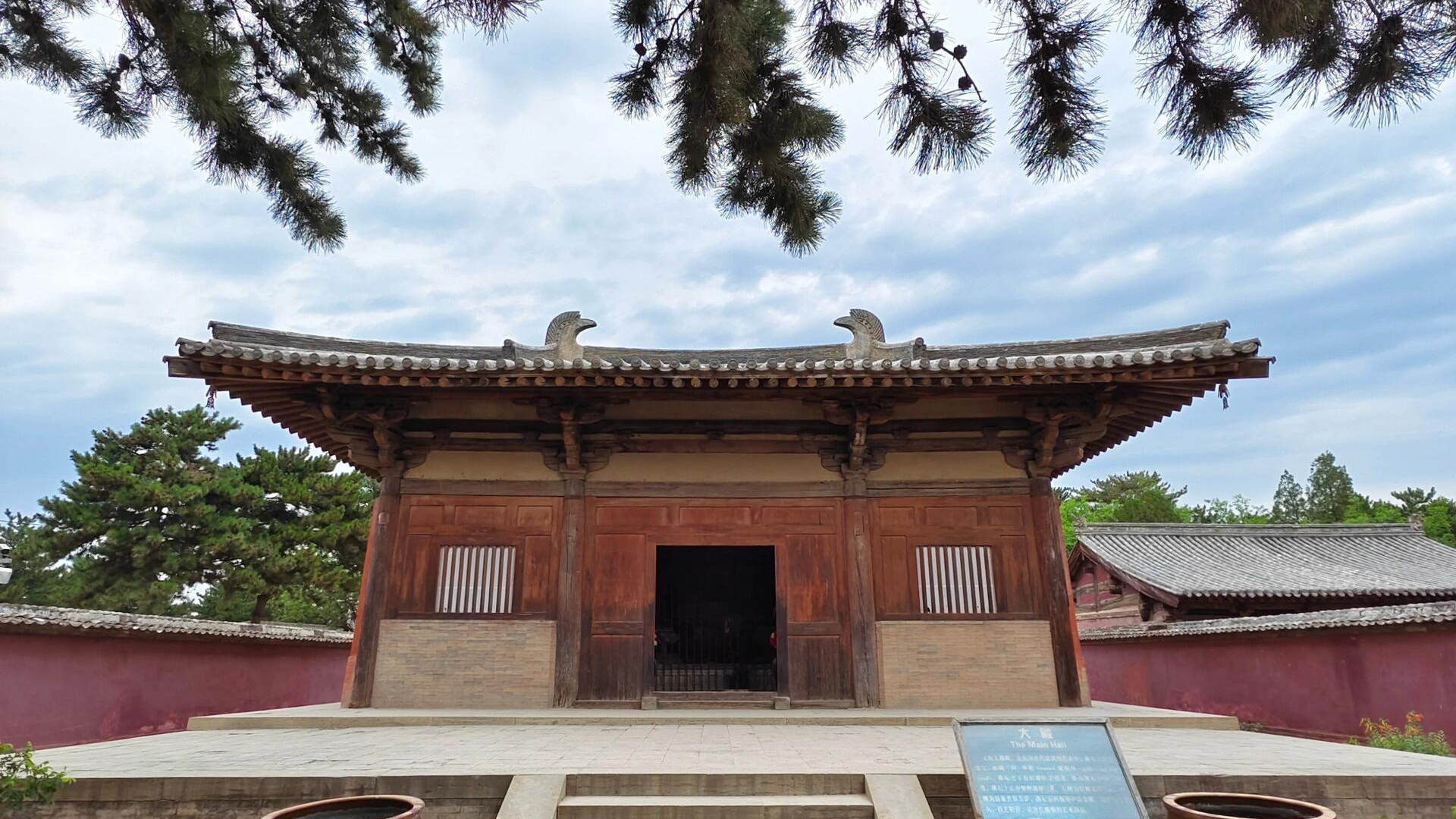 五台深处的唐代密码，南禅寺大殿里藏着的中国建筑千年之问