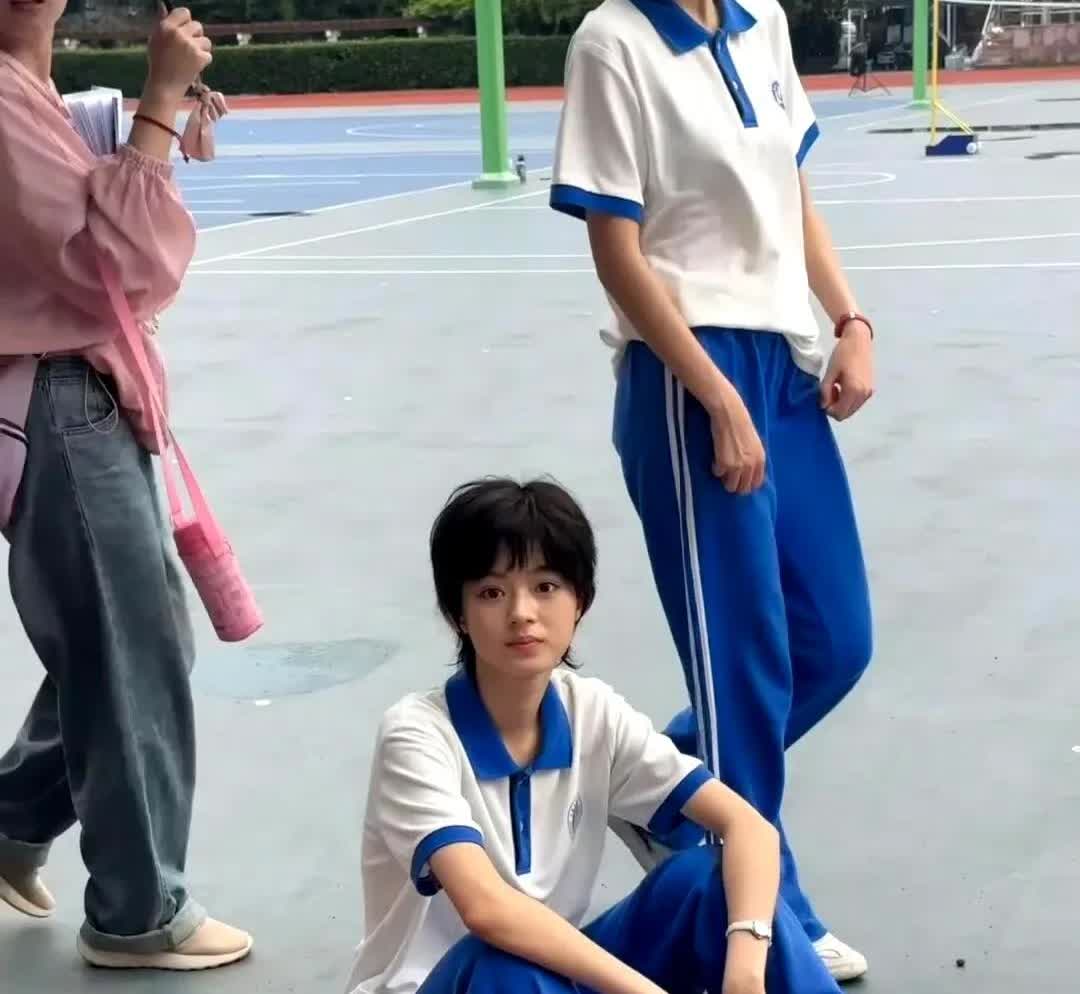 黄杨钿甜“命不该绝”，父母犯的错不应该让她背，不应该她也受牵连，因为她没有选择父