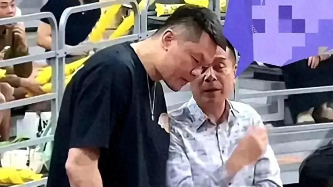 CBA最敬业的董事长当属他了吧！