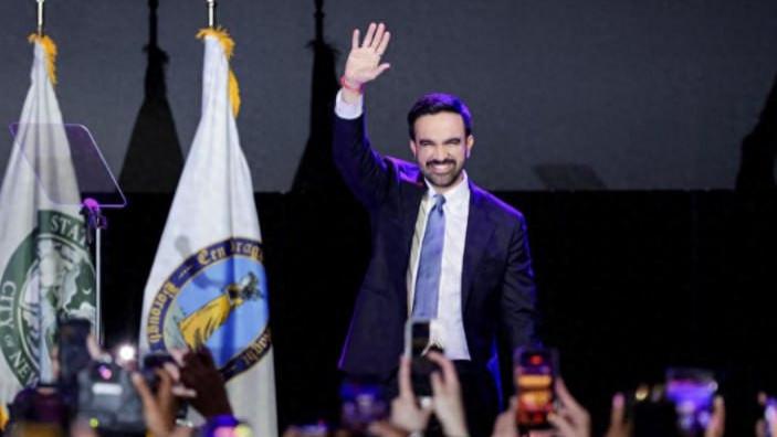 纽约变天！34岁印裔移民市长硬刚特朗普！