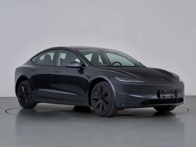 加长版Model Y L参数，82度电池，CLTC 751km，双电机四轮驱动，