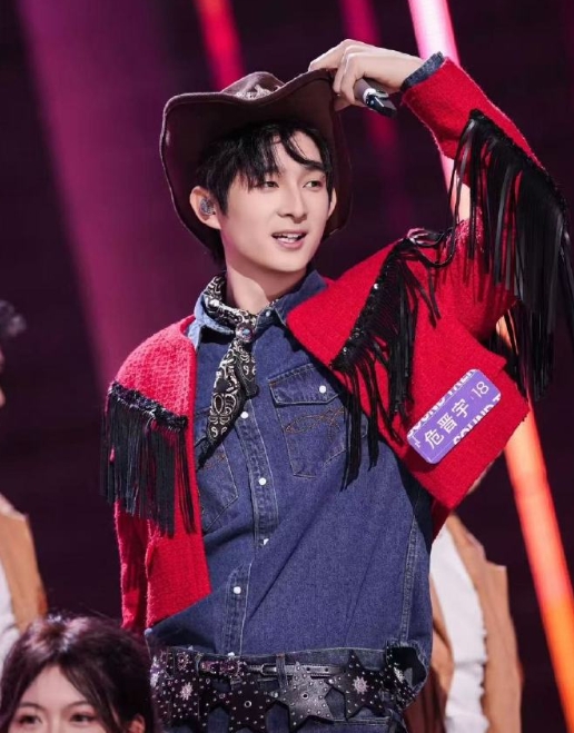 黄霄雲毫不吝啬分享舞台经验！给学弟危晋宇专属开小灶 ​​​