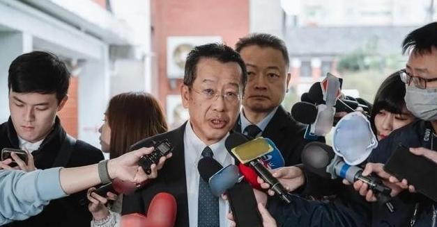 台军报告噩耗：台海出现一个危险迹象！台防务负责人吓得语无伦次，失态曝光
据台军情