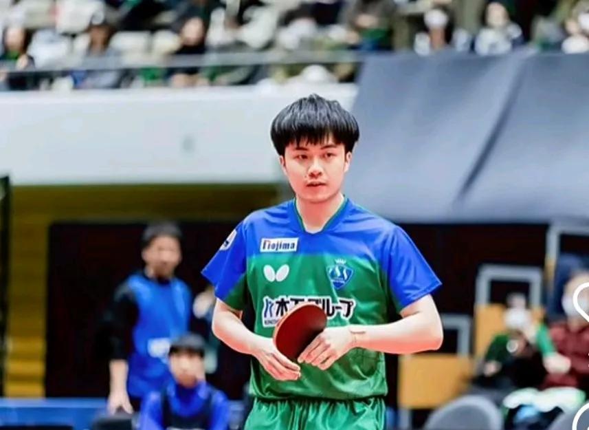 松岛到山东鲁能，闫安去木下。
看到闫安也去日本打T联赛了，他和松岛辉空还是队友，