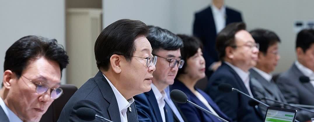 韩国《戒严法》修正案通过，强化国会职权保障

15日，韩国国务会议表决通过《