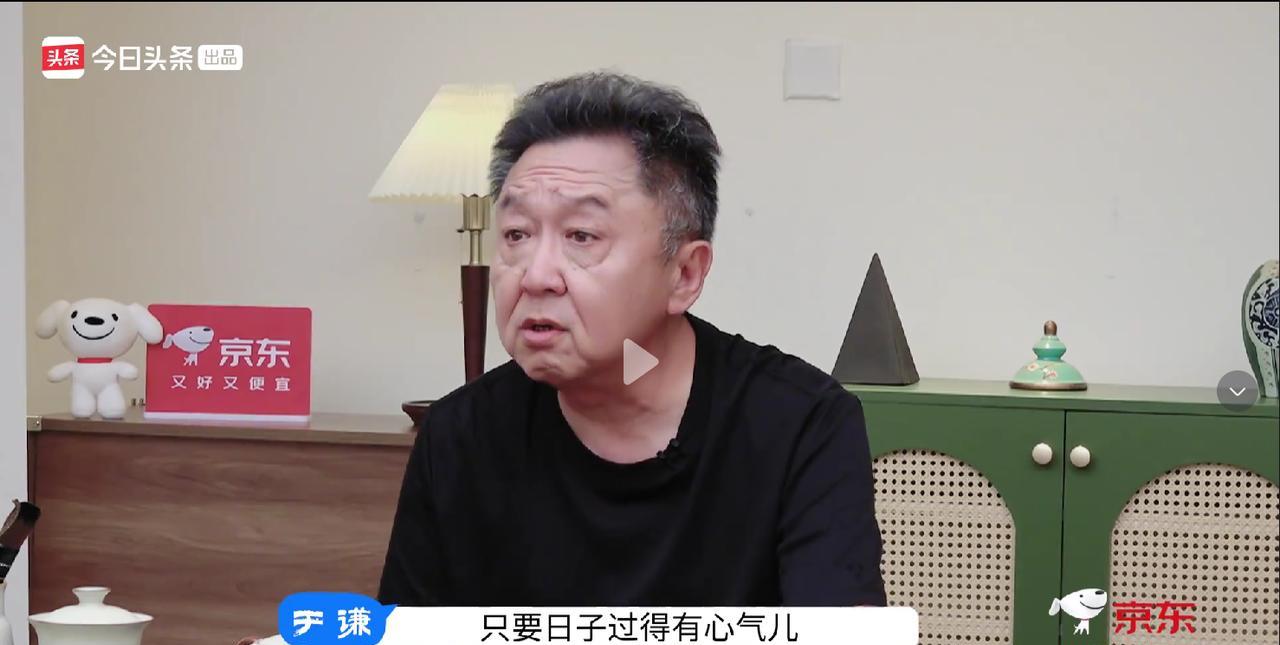 基本上每个人都有低谷期，邓家佳和于谦老师也不例外，但是为什么他们能够成功，但是有