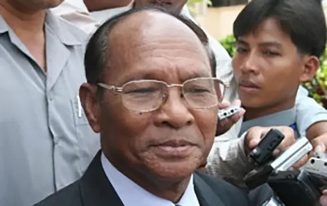 原来他才是柬埔寨的幕后大佬！



他就是韩桑林，都说“矮人计谋多”，别看被称柬