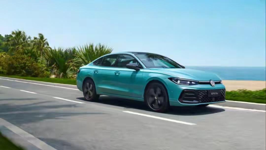 2026款大众帕萨特Pro上市，售17.99万元起/一口价16.99万元起