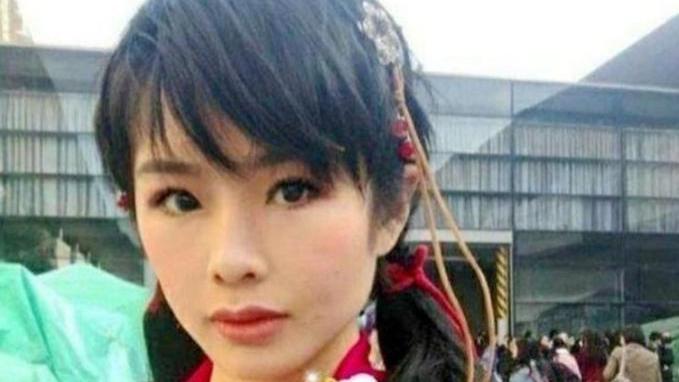 许可馨晒出婚纱照，移民美国后的新生活再度引爆舆论