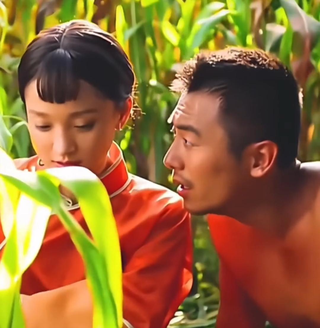 这种男人才是纯爷们儿，有阳刚之气，朱亚文与周迅的《红高粱》很精彩，看了又看！年青
