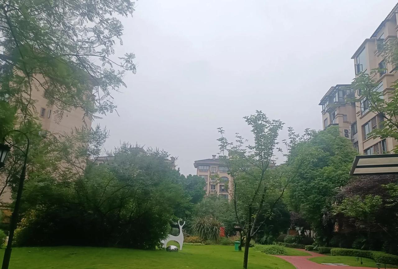 教师异校交流，真的达到了咱们想要的初衷么？
这些年，城里的老师就没有一个老师到我