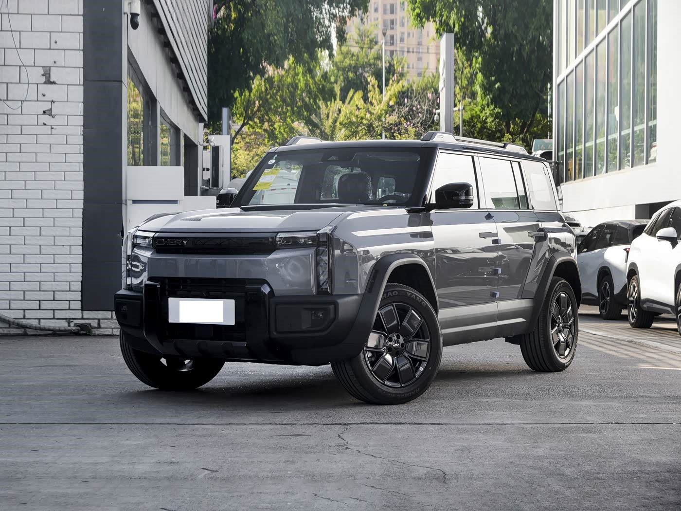 这款方盒子SUV不足12万起售，硬朗外观很霸气，搭载1.5T