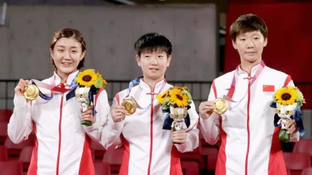 王曼昱两夺全运金牌后卫冕总决赛冠军，陈梦曾经4次登顶创记录！