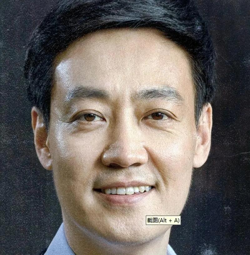 媒体人评辛柏青：戏骨无声，角色有魂
媒体人盛赞辛柏青为“角色炼金师”，从话剧《谷