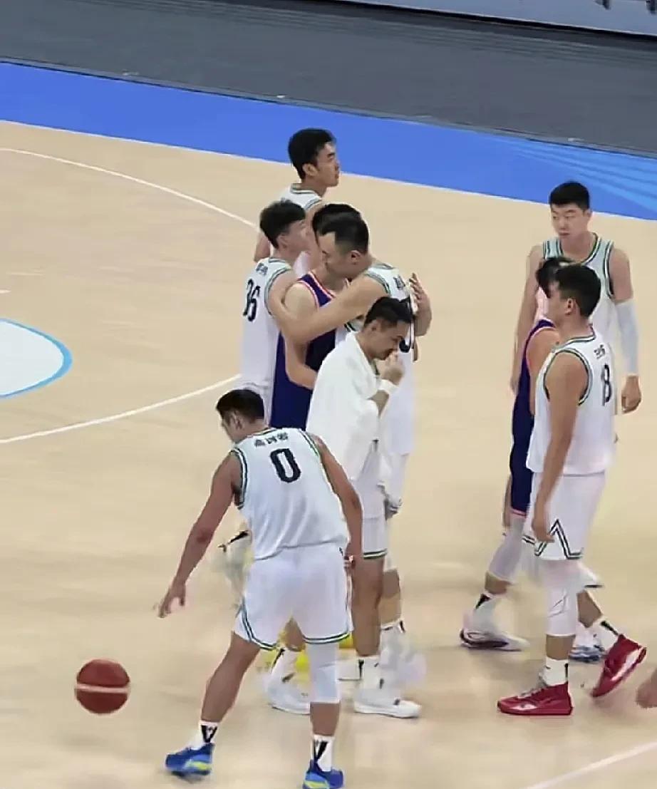 记住！这是大韩的最后一场球，数据5分16板！
辽宁全运会男篮彻底结束了，这应该是