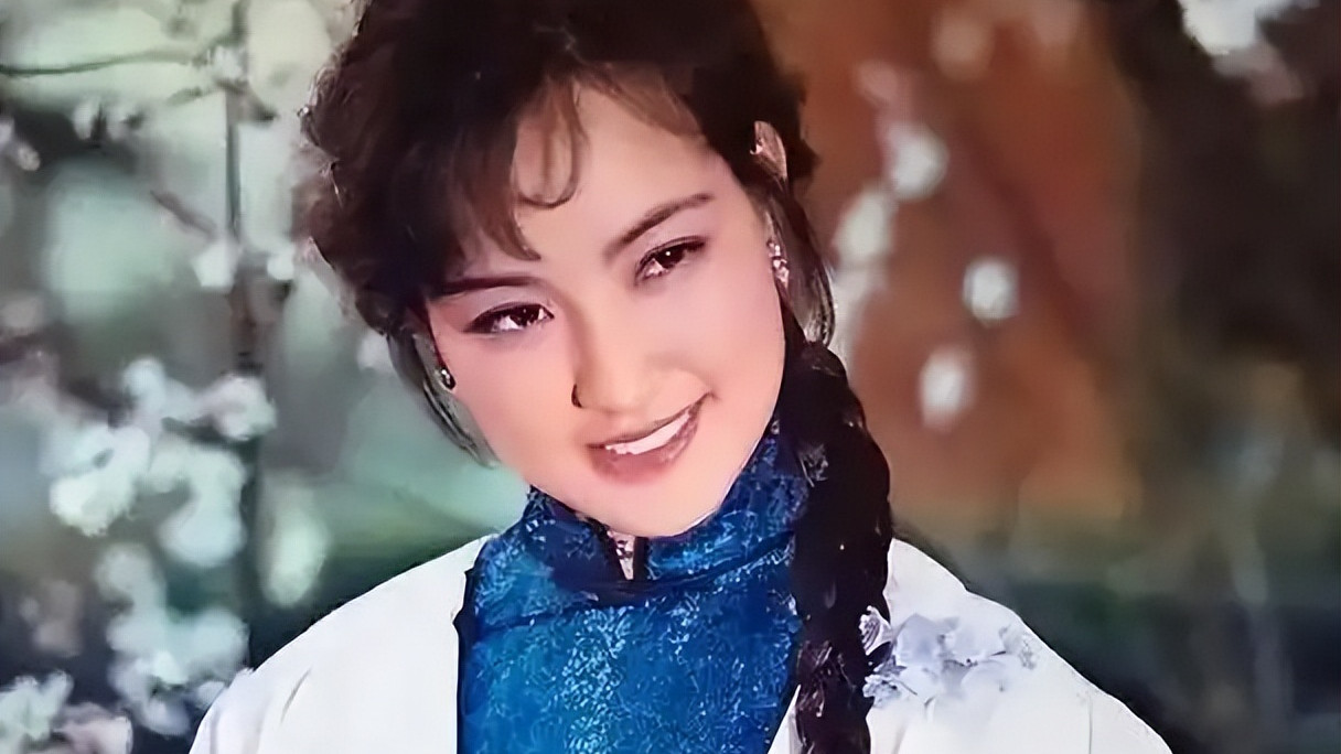 从双料影后到薯片女王：李秀明的逆袭人生