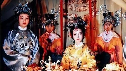 86版红楼梦第五集：元妃省亲的巅峰荣光，是贾府最华丽的“催命符”