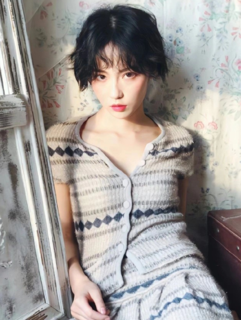 成果是内娱新拽姐，不知道后续的发展会如何？