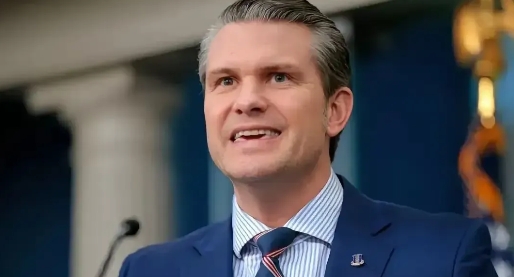 美国国防部长急眼了！针对记者关于美国是否真的炸毁了伊朗的核设施的质疑，美国国防部