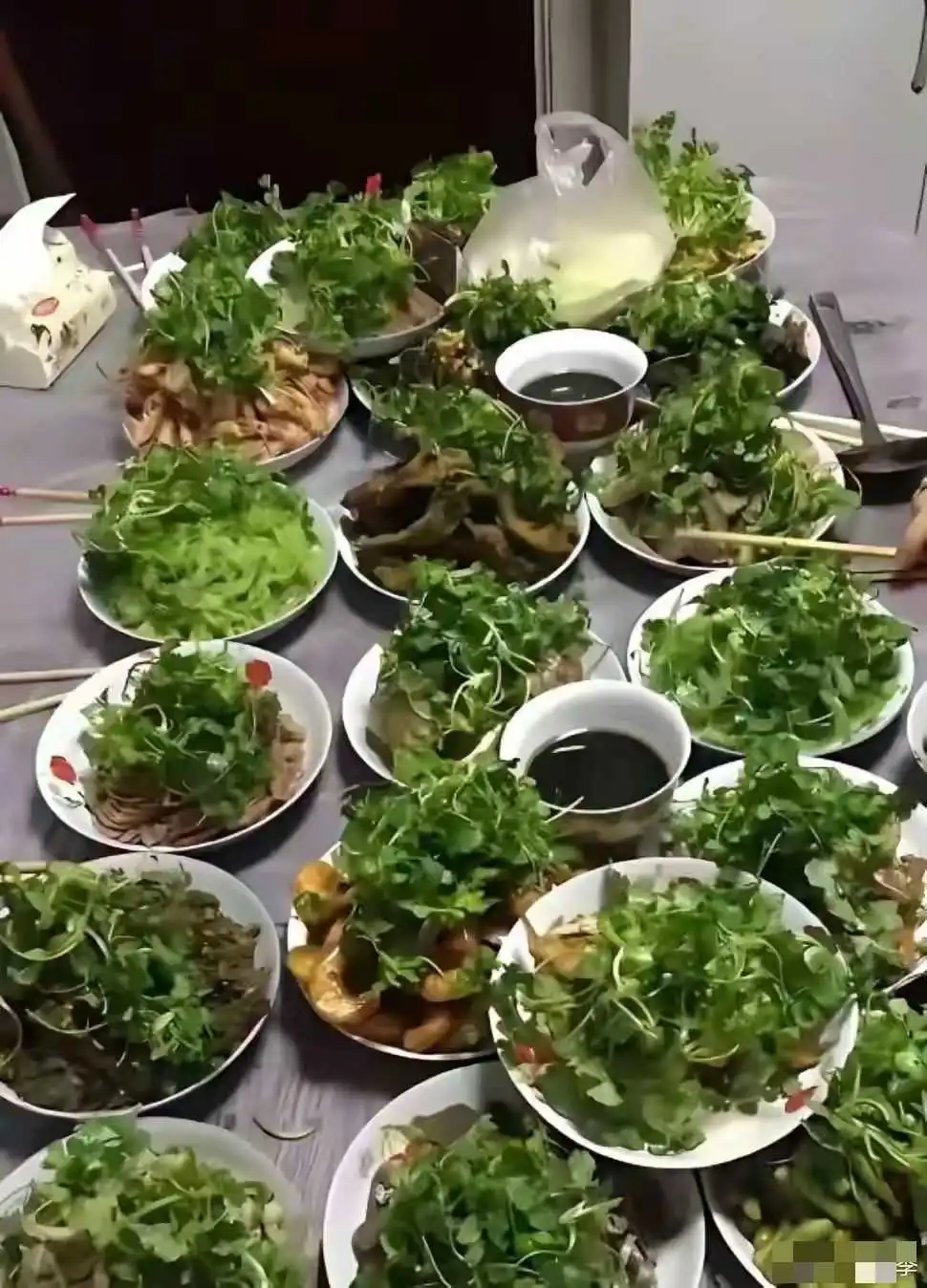 家里来客人，婆婆让我做30道菜，不知道大家喜不喜欢