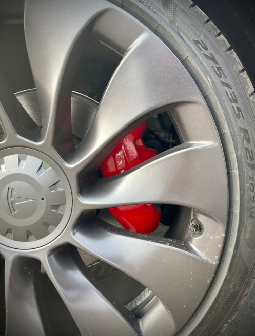 Y Performance小小报告

优点：重心低、重心低、还是重心低、扭矩大、