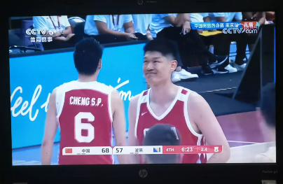 与波黑的热身赛后，这几个人可以离开国家队了。

首先是高诗岩，没篮没组织，眼睛不