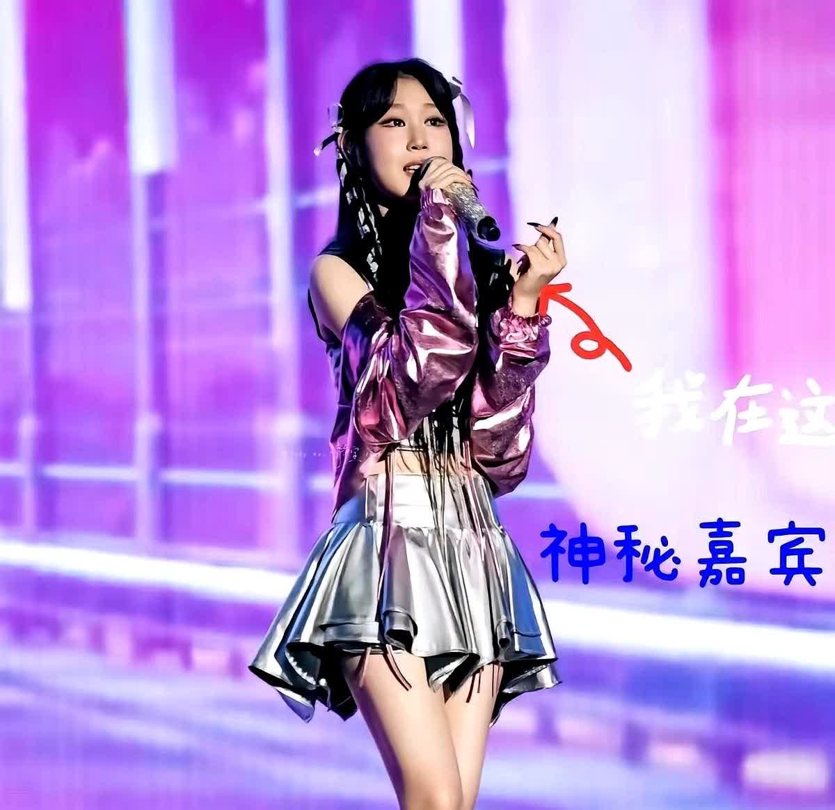小沈阳估计后悔了！

他千不该万不该，不该邀请他女儿当神秘嘉宾，他估计自己也