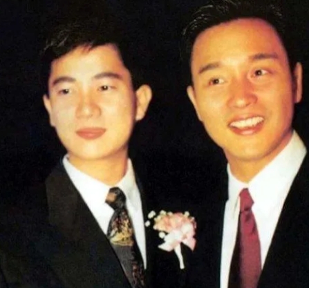 当年，电影《失业生》记者发布会上，张国荣突然宣布说：“我不会和陈百强再合作。”一