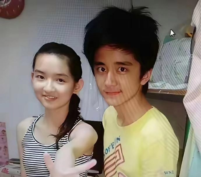 当时谁也没想到这个女孩现在是大明星 ​​​