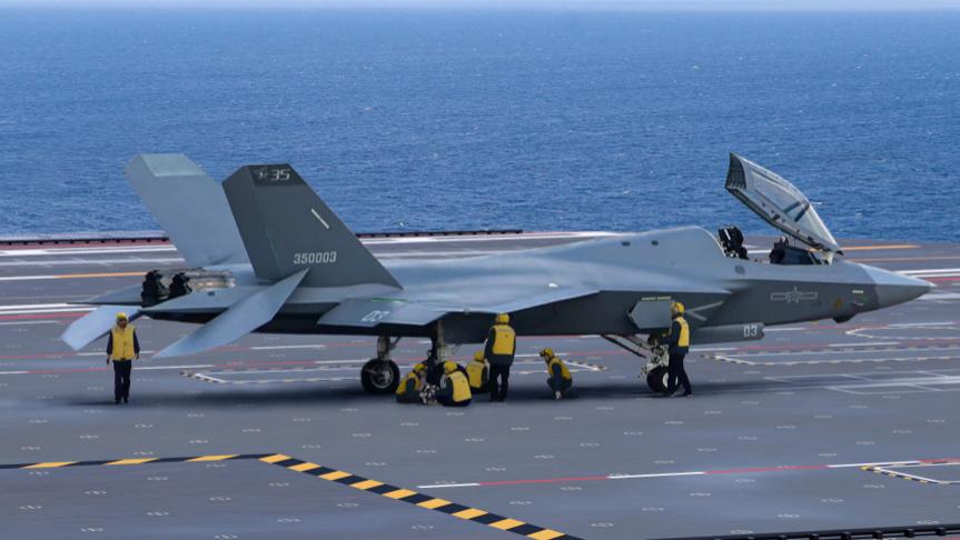 中美俄舰载机大比拼，美国大概1000架，俄罗斯50架，中国有多少？