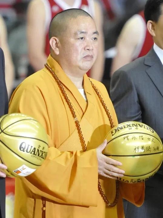 释永信被抓，佛门“高僧”为何频繁“坠落”！
近年来，佛门中有部分“高僧”因违法违