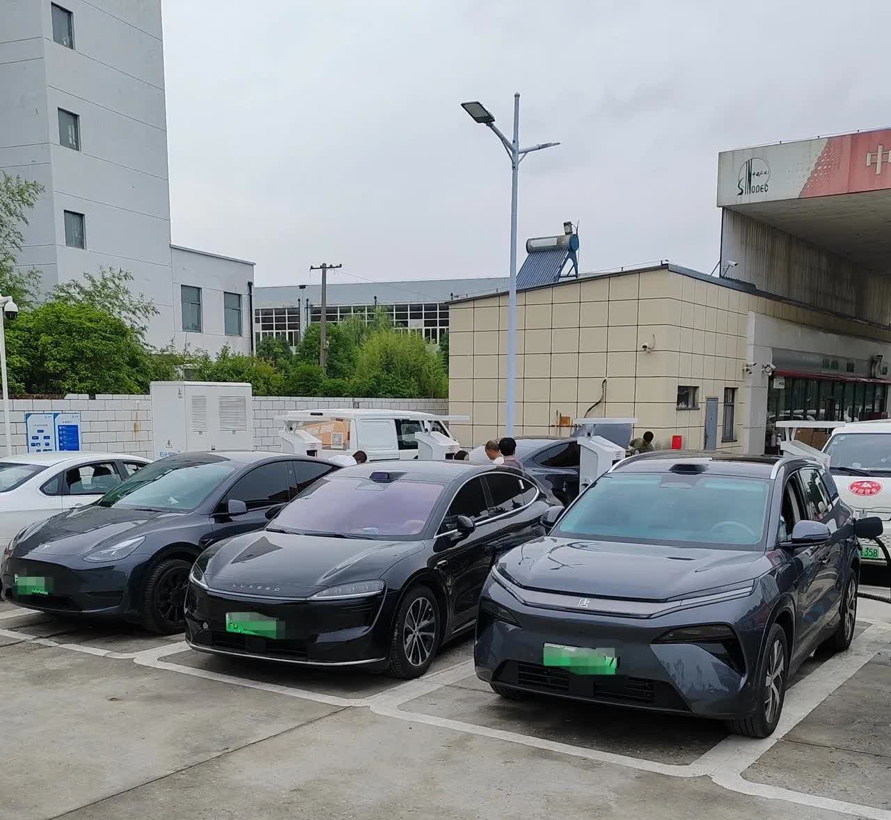 眼前这三辆同价位的纯电SUV，如果让你来选，你最终会选择哪一辆呢？