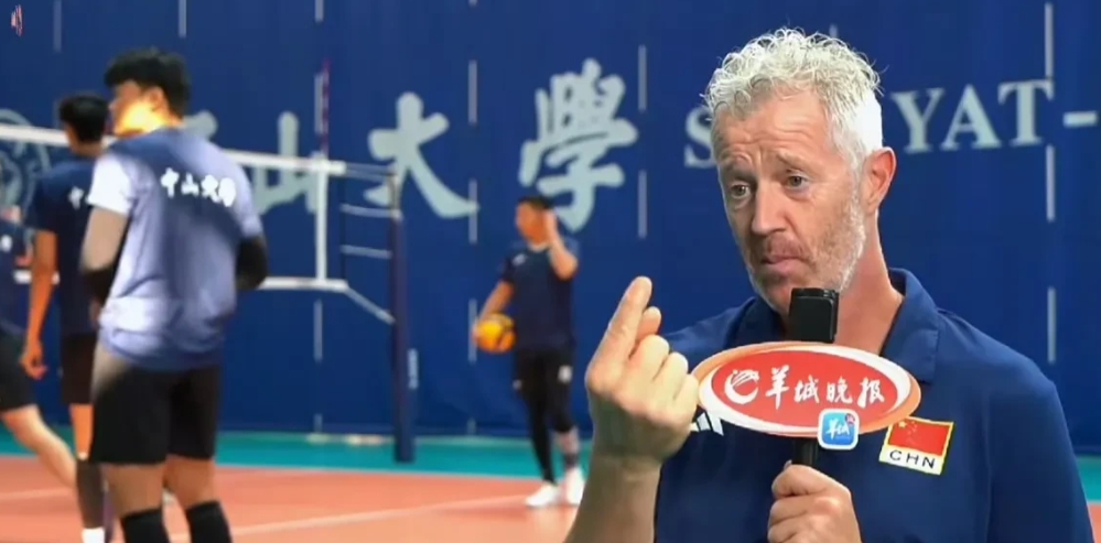 主帅海宁有无能力把中国男排带入奥运会？你如何评价中国男排主帅海宁？

个人观点认