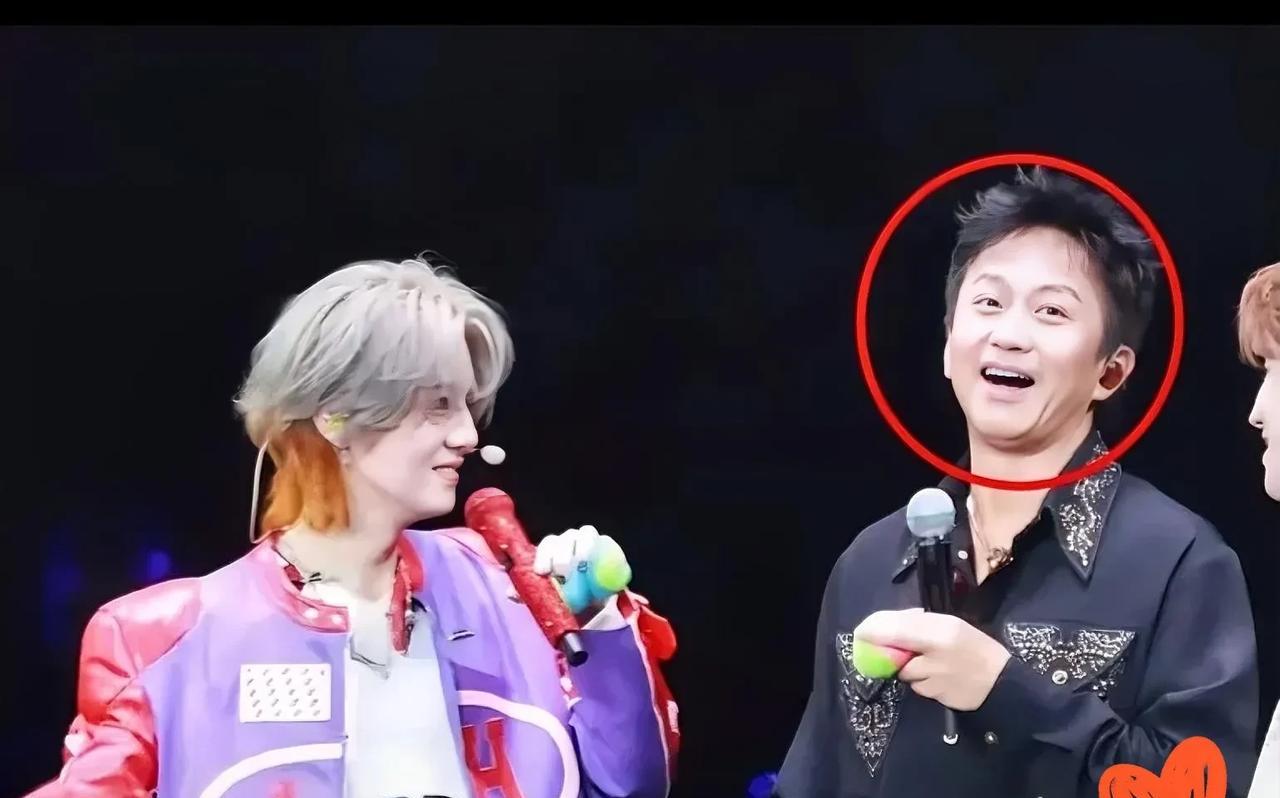 鹿晗和关晓彤分手了，这个消息已经基本可以确认了。
虽然还有很多人抱着侥幸心理，认