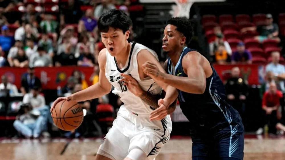 杨瀚森10+5+3+5失误，下半场仅2次出手 开拓者夏联不敌灰熊