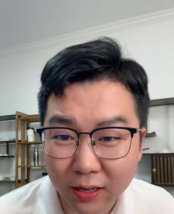 AO级车的王者：吉利星愿。
吉利，再这样下去真没朋友了。价值十几万的车几万就卖