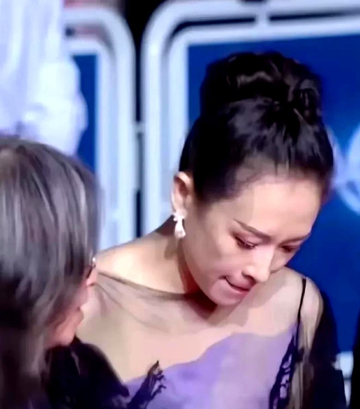 女人的风雨都是男人给的，这话一点不假。

但有些人就是天生不服输，骨子里那股劲儿