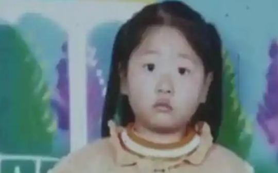 因《变形计》染上公主病，强迫农村奶奶买高价沐浴露，被城市爸爸拉黑…