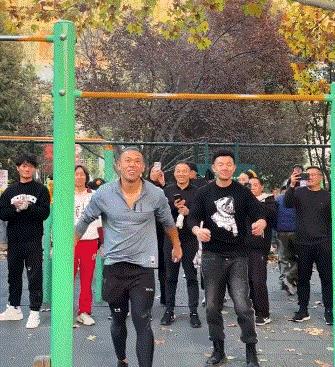 《甄嬛传》之
《两人正颠鸾倒凤不知天地为何物》，[我想静静][我想静静][我想静
