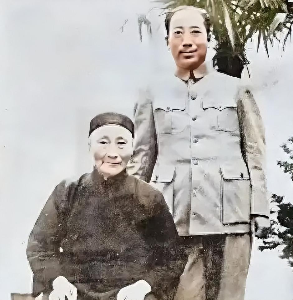 1947年4月1日，有报纸说戴笠没死，一年前飞机失事后获救了，在深山养伤，所以外