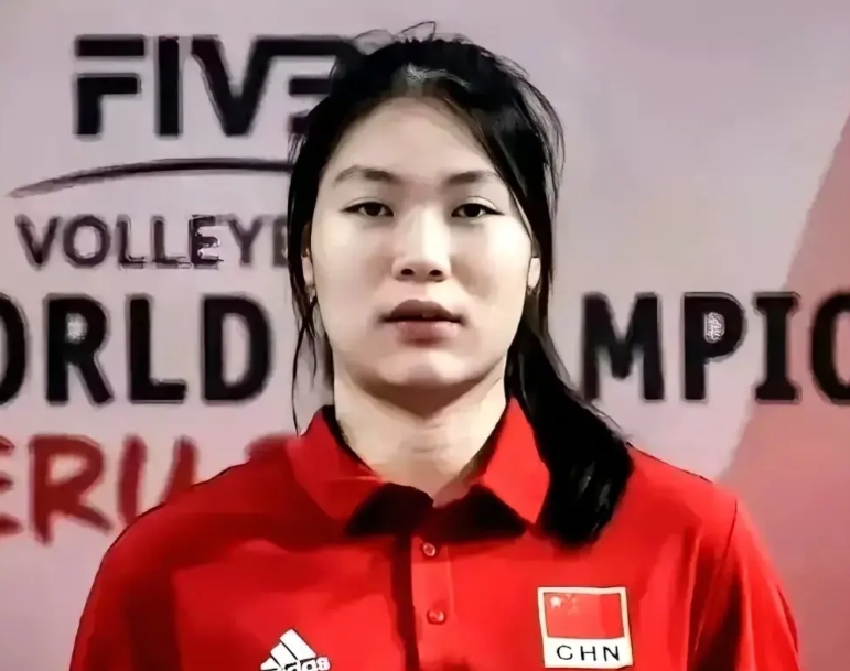 中国女排3比2拿下多米尼加，张籽萱表现不佳
中国女排在美国站首战多米尼加，比赛打