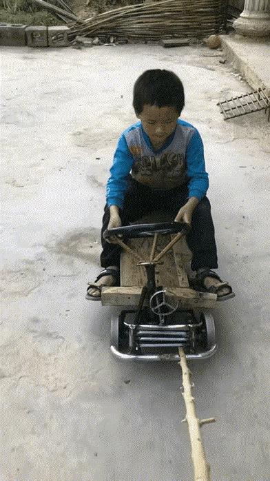 小小年纪，
天赋就显露无疑了！