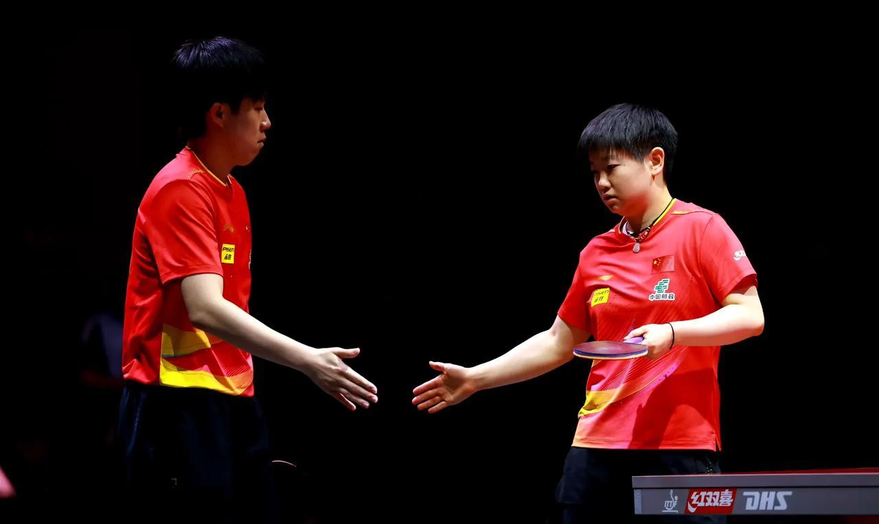 哈世界乒乓球锦标赛，混双32进16强胜出的组合：
林诗栋/蒯曼
加多斯/波尔卡诺