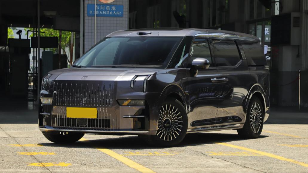 全家满意才是真满意！综合优惠近8万，聊聊我的极氪009