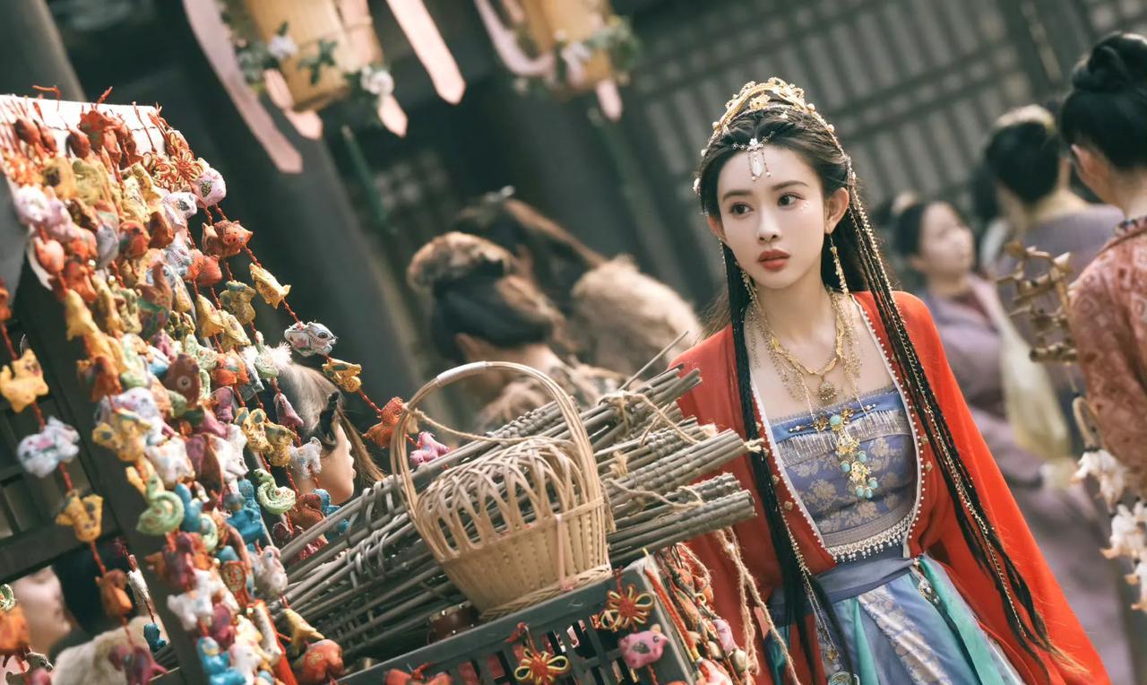 从《陈情令》被骂“加戏”，到《桃花坞》逆袭成“笨蛋美人”，孟姐真是一路逆风翻盘。